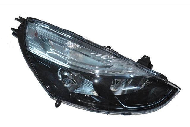 ON FAR SAG CLIO IV MAKYAJLI KASA - MY 260103421R