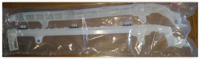 Arka Tampon Baglanti Ayagi Tk Megane İv Sedan - OEK 852227740R