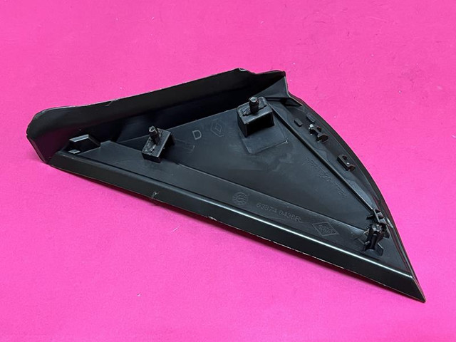 AYNA KENAR PLASTIK SAG SIYAH MEGANE IV - OEK 638744983R